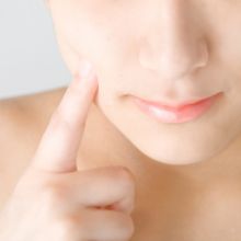 大人ニキビの原因と対策
